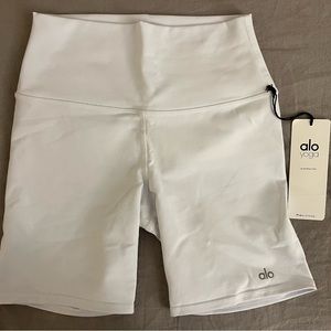 NWT Alo 7” High Waist Biker Short